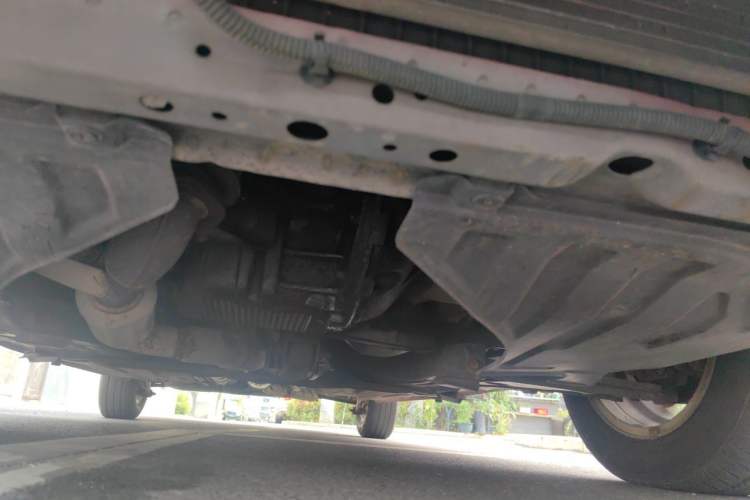 Used Buick Excelle 2011 1.6 LX-MT Chassis Front