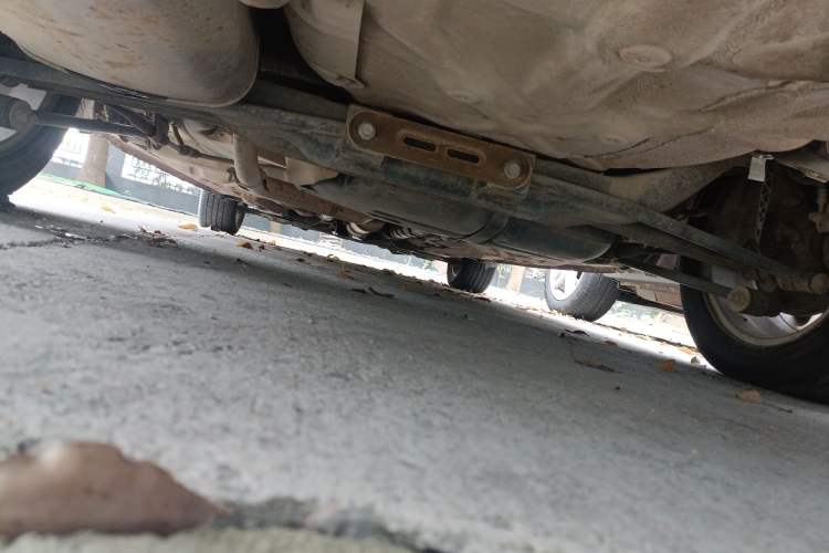 Used Buick Excelle 2011 1.6 LE-MT Chassis Rear