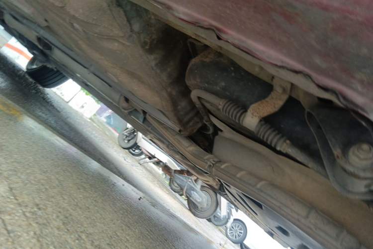 Used Buick Excelle 2011 1.6 LE-MT Chassis Rear Left