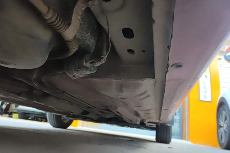 Used Buick Excelle 2011 1.6LX-AT Chassis Rear Right