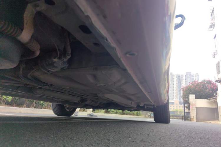 Used Buick Excelle 2011 1.6 LX-MT Chassis Rear Right