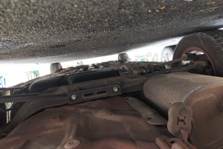 Used Buick Excelle 2011 1.6LX-AT Chassis Rear