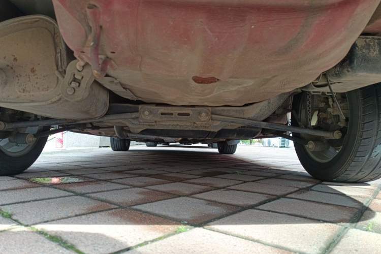 Used Buick Excelle 2011 1.6 LE-AT Chassis Rear