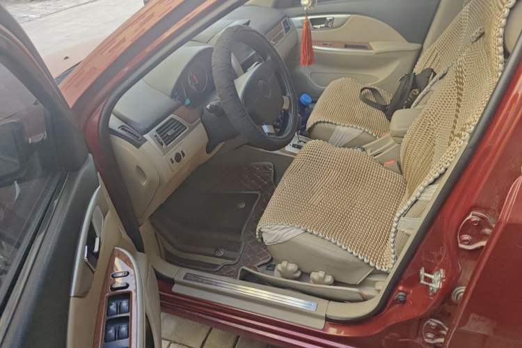 Used Buick Excelle 2011 1.6 LE-AT Driver Seat