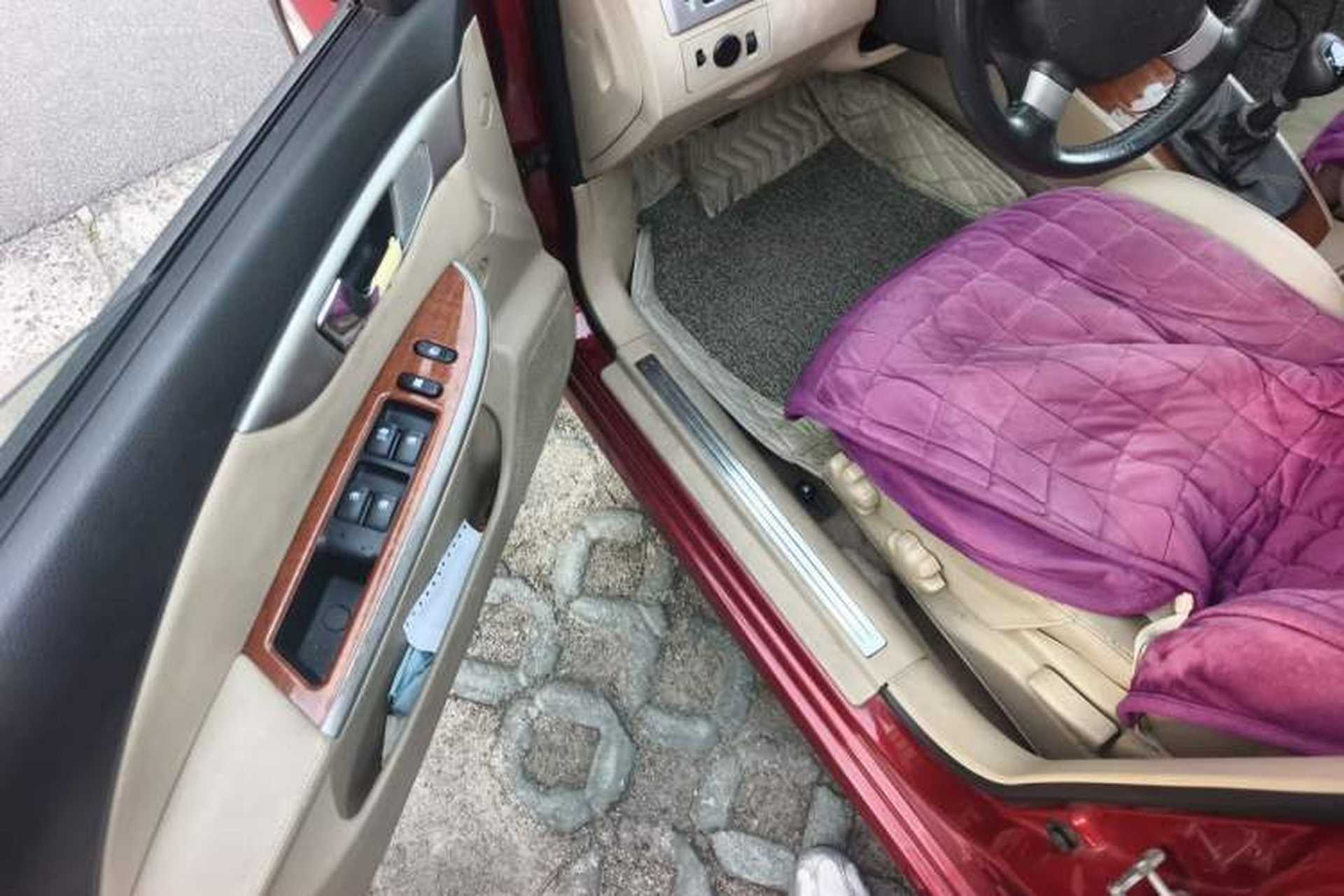 Used Buick Excelle 2011 1.6 LE-MT Driver Seat