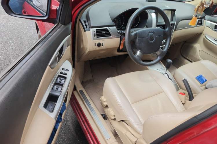 Used Buick Excelle 2011 1.6LX-AT Driver Seat