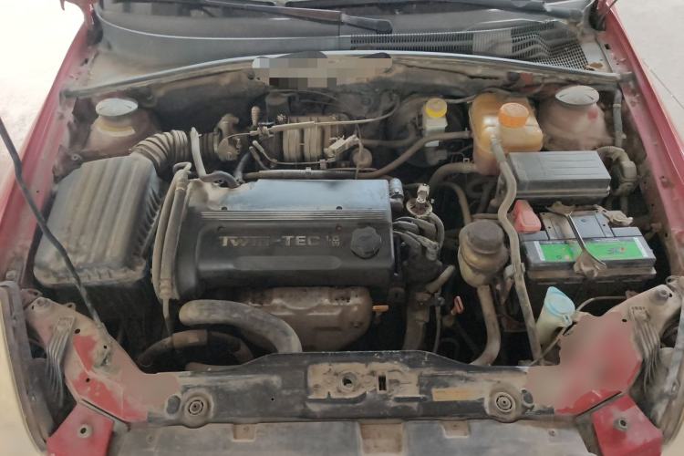 Used Buick Excelle 2011 1.6 LE-AT Engine Bay