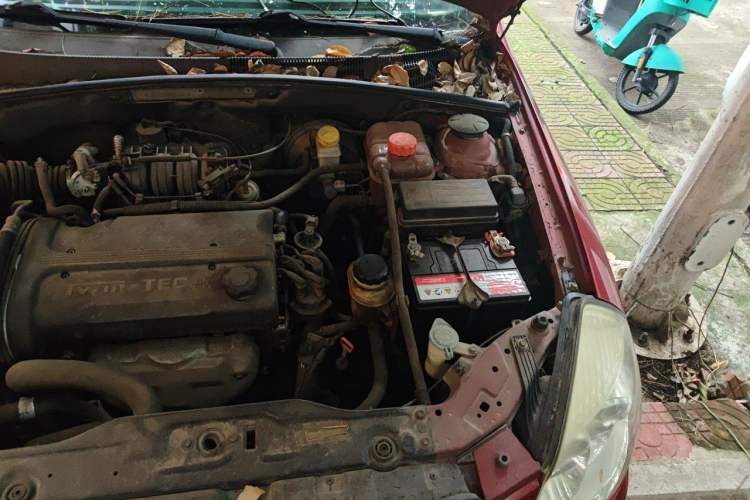 Used Buick Excelle 2011 1.6LX-AT Engine Bay Left