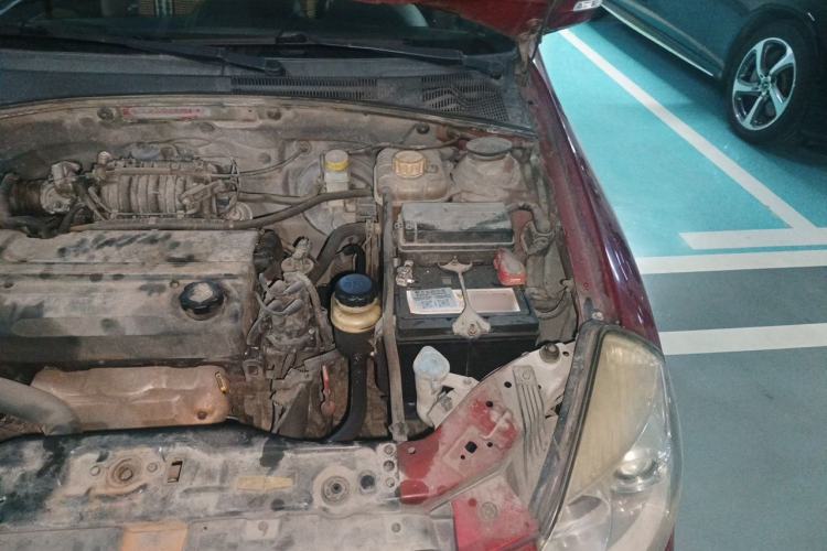 Used Buick Excelle 2011 1.6LX-AT Engine Bay Left