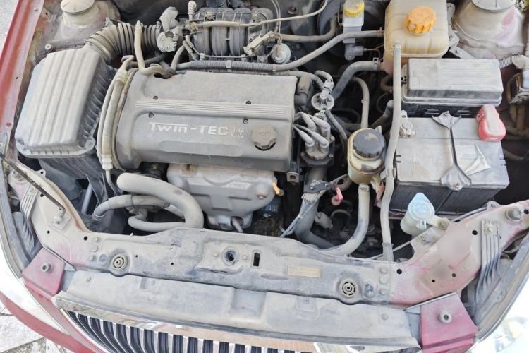 Used Buick Excelle 2011 1.6 LE-AT Engine Bay