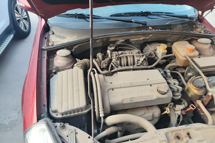 Used Buick Excelle 2011 1.6LX-AT Engine Bay Right