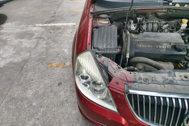 Used Buick Excelle 2011 1.6LX-AT Engine Bay Right