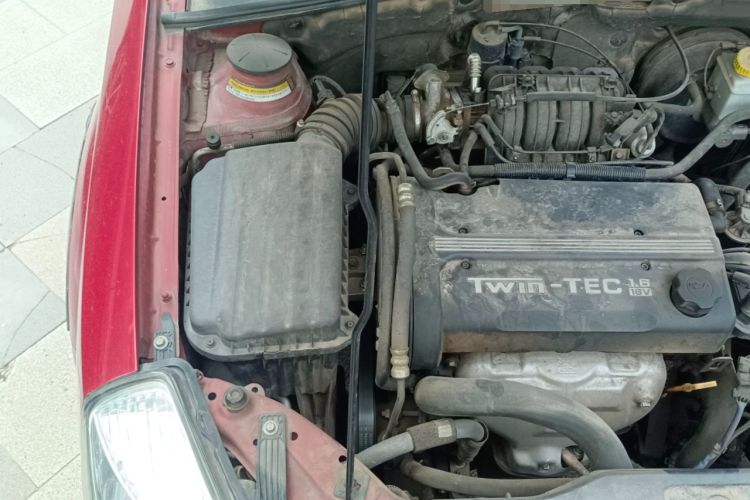 Used Buick Excelle 2011 1.6LX-AT Engine Bay Right