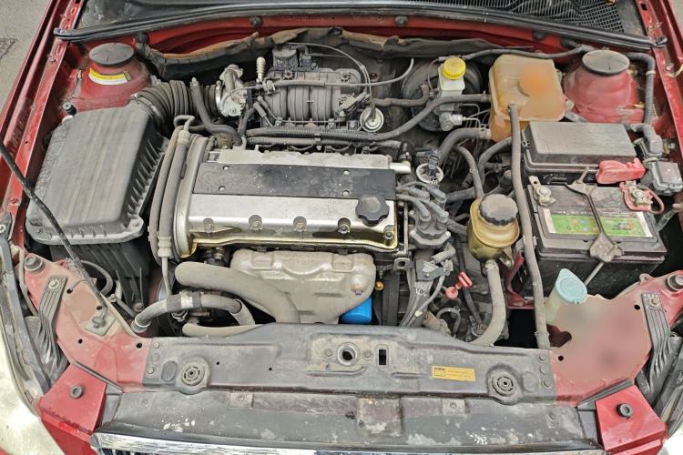 Used Buick Excelle 2011 1.6 LE-AT Engine Bay