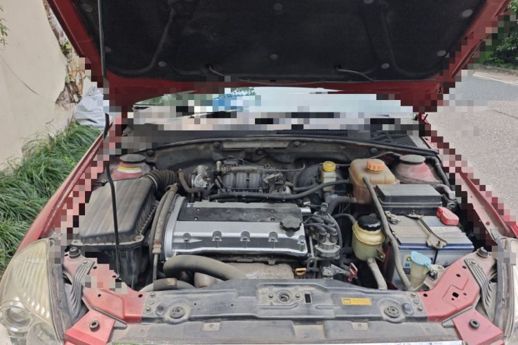 Used Buick Excelle 2011 1.6LX-AT Engine Bay