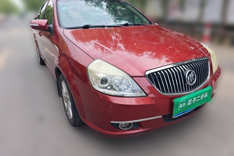 Used Buick Excelle 2011 1.6 LE-MT Front Right 45 Deg