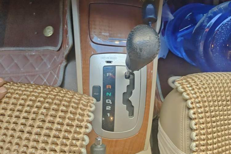 Used Buick Excelle 2011 1.6 LE-AT Gear Lever