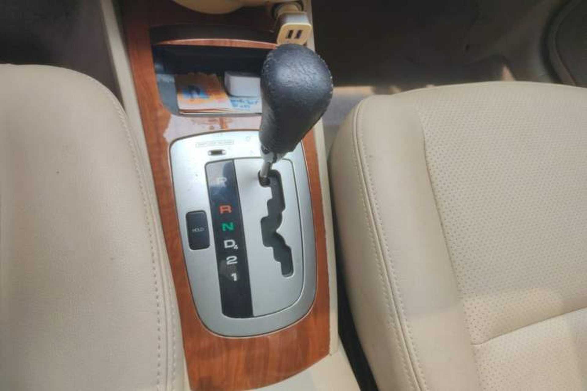 Used Buick Excelle 2011 1.6 LE-AT Gear Lever