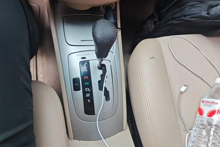 Used Buick Excelle 2011 1.6LX-AT Gear Lever