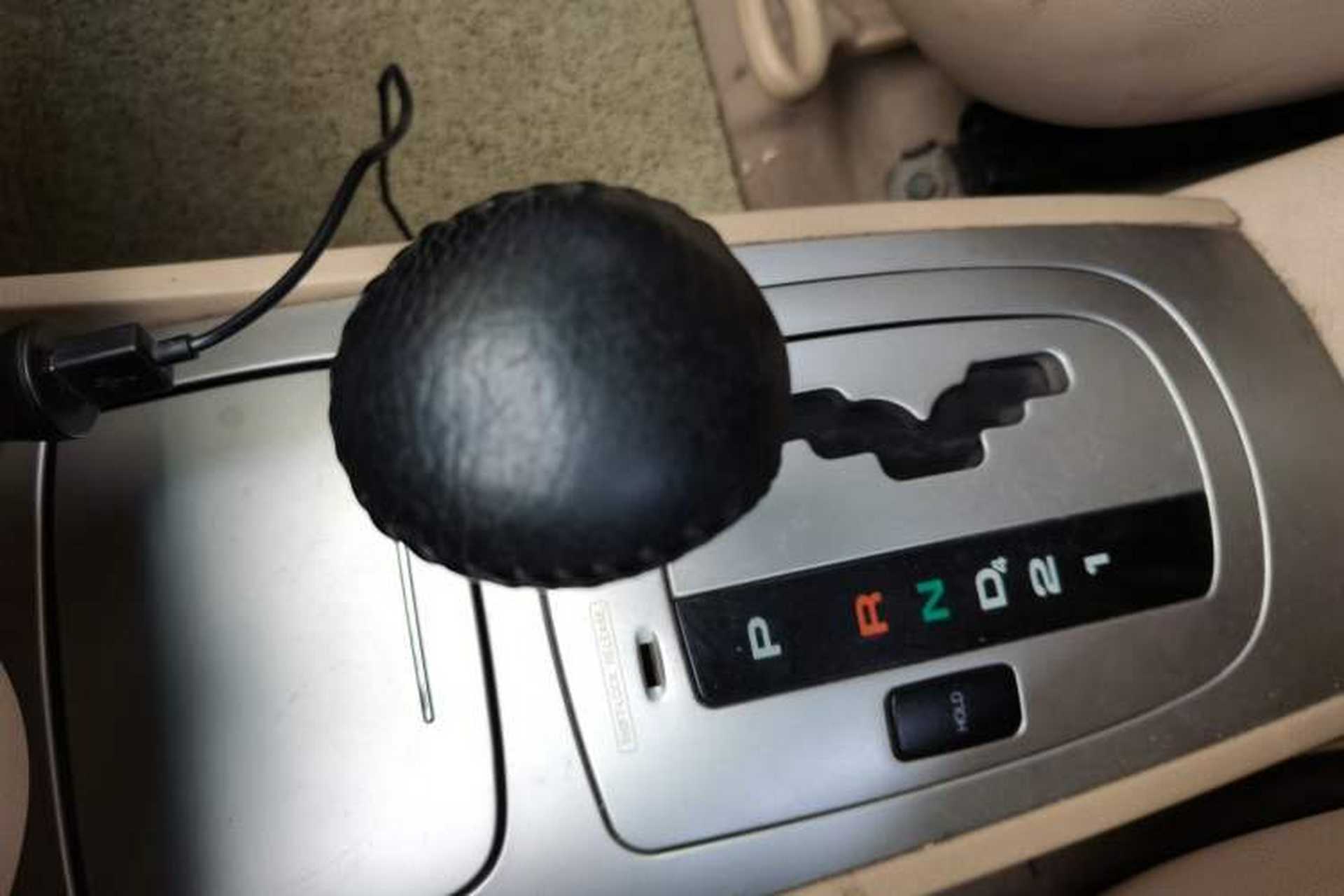 Used Buick Excelle 2011 1.6LX-AT Gear Lever