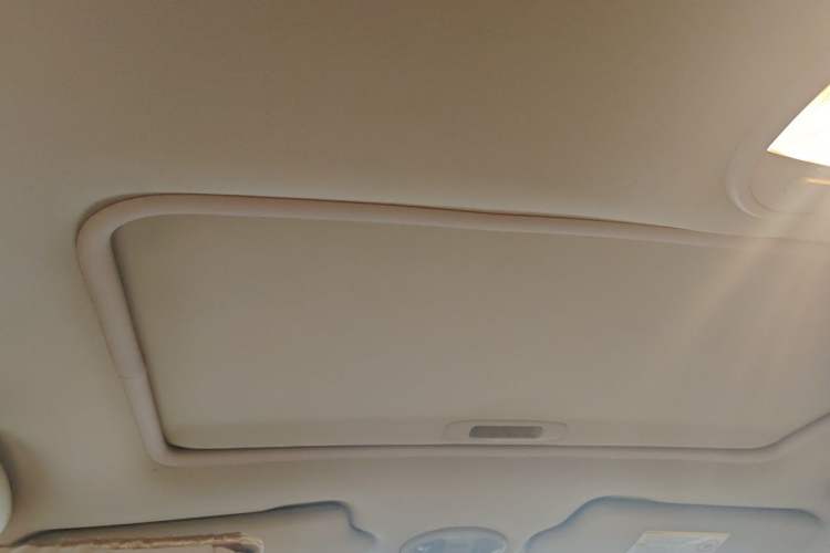 Used Buick Excelle 2011 1.6 LE-AT Headliner