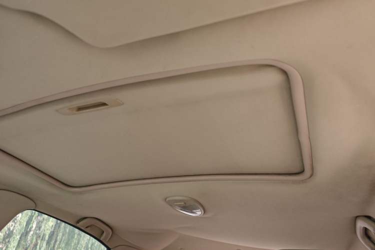 Used Buick Excelle 2011 1.6 LE-MT Headliner