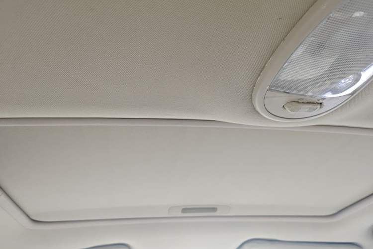 Used Buick Excelle 2011 1.6 LE-AT Headliner