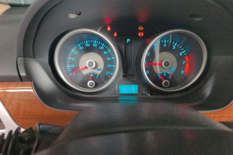Used Buick Excelle 2011 1.6 LE-AT Instrument Cluster
