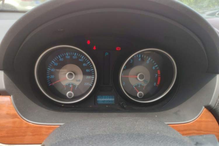 Used Buick Excelle 2011 1.6 LE-AT Instrument Cluster