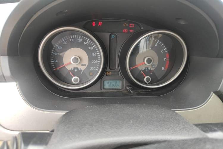 Used Buick Excelle 2011 1.6LX-AT Instrument Cluster