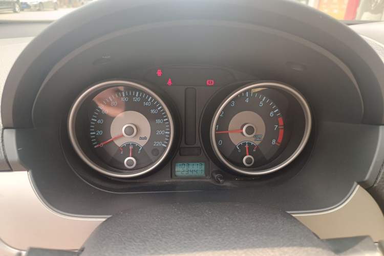 Used Buick Excelle 2011 1.6 LE-MT Instrument Cluster