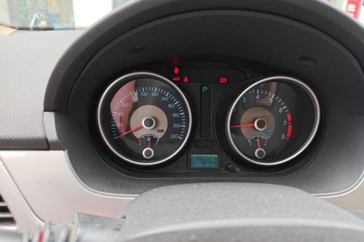Used Buick Excelle 2011 1.6LX-AT Instrument Cluster