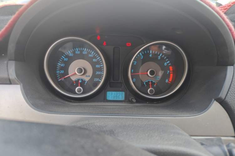 Used Buick Excelle 2011 1.6 LX-MT Instrument Cluster