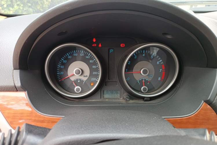 Used Buick Excelle 2011 1.6 LE-AT Instrument Cluster