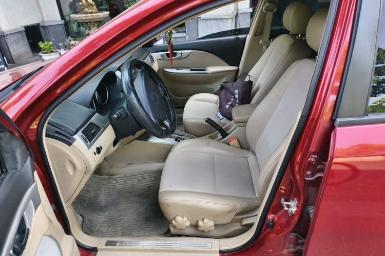 Used Buick Excelle 2011 1.6LX-AT Left Front Seat