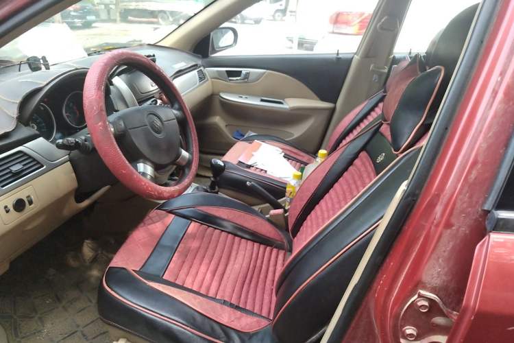 Used Buick Excelle 2011 1.6 LX-MT Left Front Seat