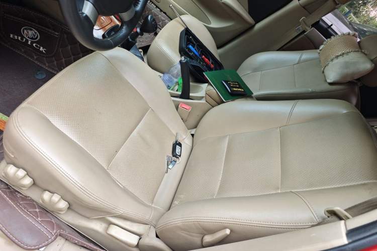 Used Buick Excelle 2011 1.6 LE-MT Left Front Seat