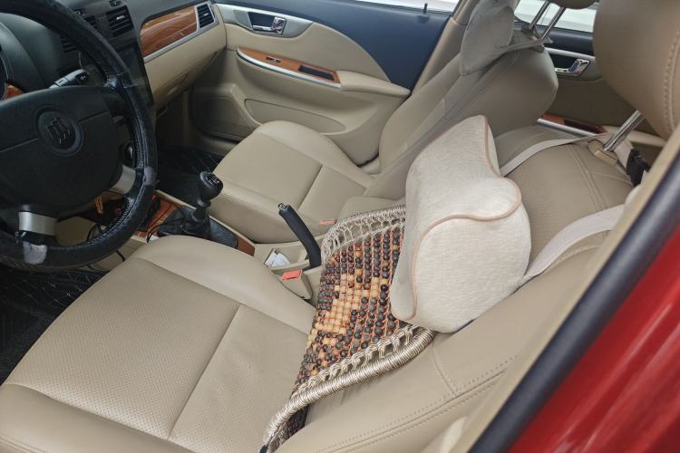 Used Buick Excelle 2011 1.6 LE-MT Left Front Seat