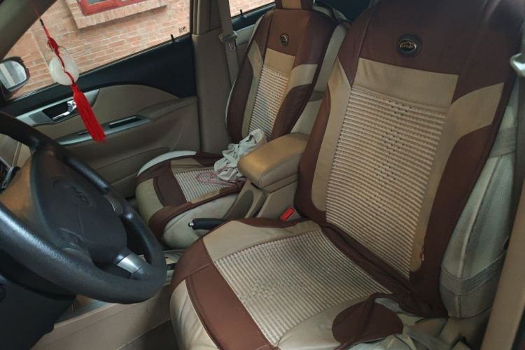 Used Buick Excelle 2011 1.6LX-AT Left Front Seat