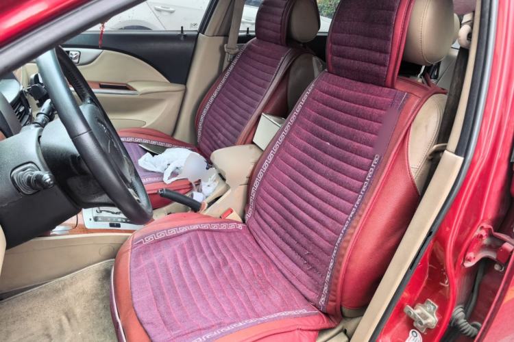 Used Buick Excelle 2011 1.6 LE-AT Left Front Seat