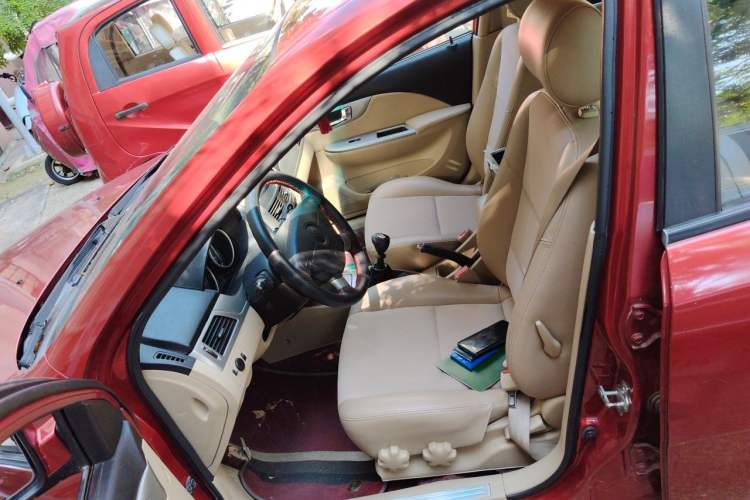Used Buick Excelle 2011 1.6LX-AT Left Front Seat