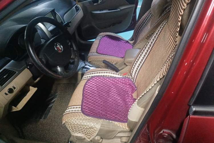 Used Buick Excelle 2011 1.6LX-AT Left Front Seat