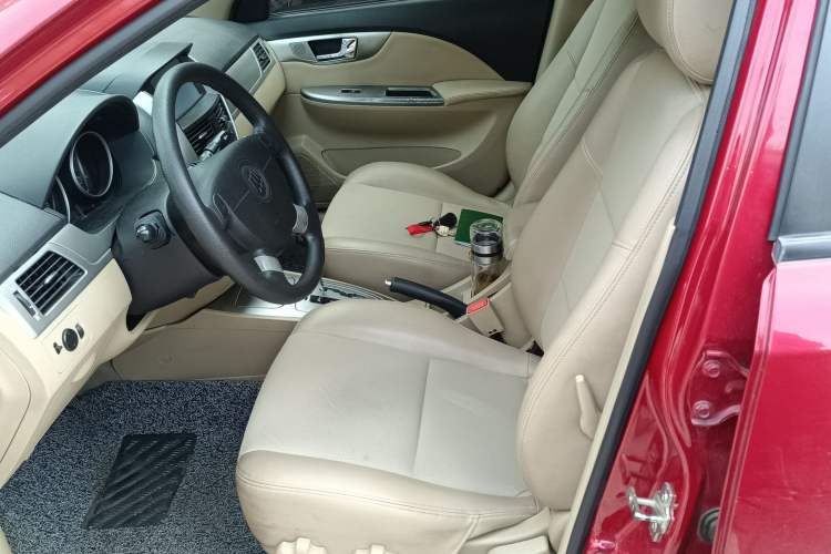 Used Buick Excelle 2011 1.6LX-AT Left Front Seat