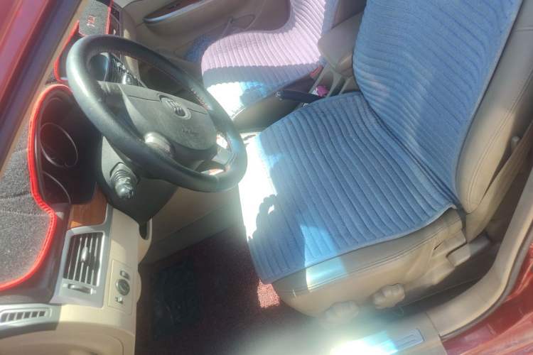 Used Buick Excelle 2011 1.6 LE-AT Left Front Seat