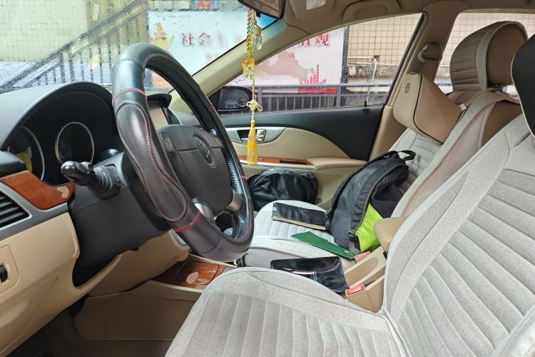 Used Buick Excelle 2011 1.6 LE-AT Left Front Seat