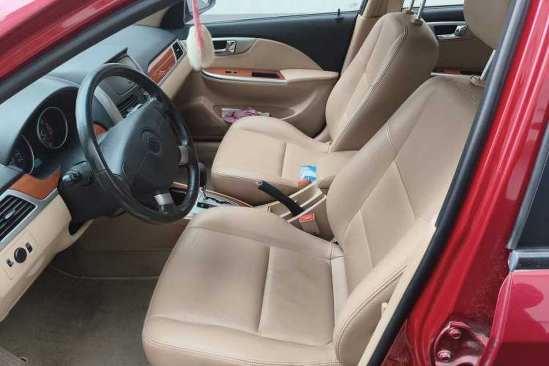 Used Buick Excelle 2011 1.6 LE-AT Left Front Seat