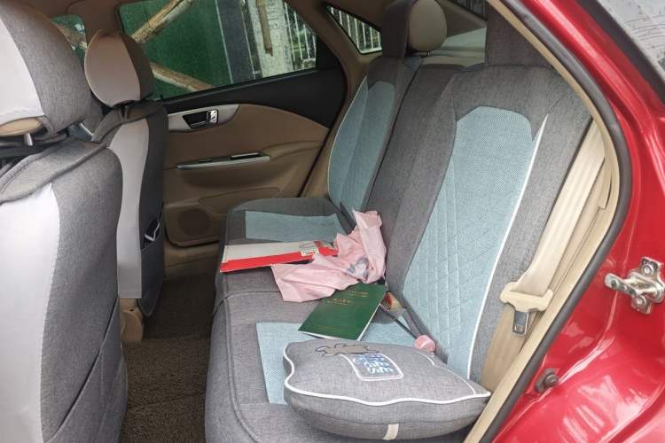 Used Buick Excelle 2011 1.6LX-AT Left Rear Seat