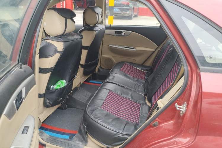 Used Buick Excelle 2011 1.6 LE-MT Left Rear Seat