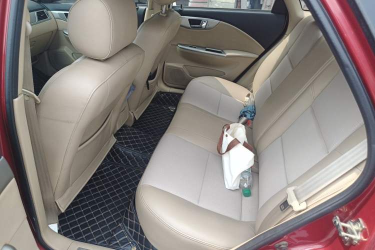 Used Buick Excelle 2011 1.6 LE-MT Left Rear Seat