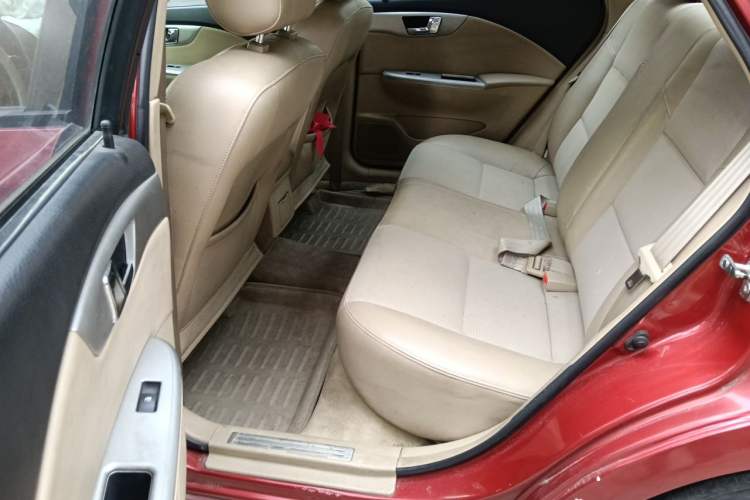 Used Buick Excelle 2011 1.6LX-AT Left Rear Seat